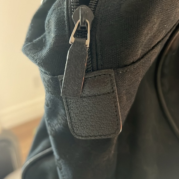 Gucci
Web Carry On Duffle Bag GG Canvas Large - Picture 10 of 10